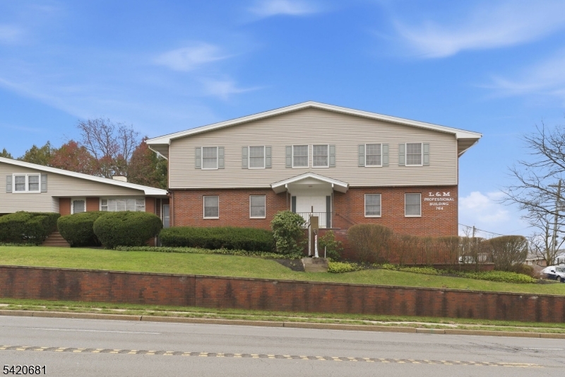 764 Easton Avenue Franklin NJ 08873