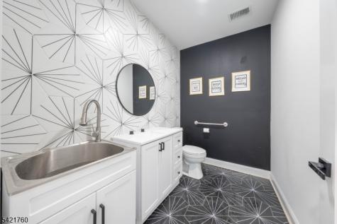 261 Elizabeth Avenue Elizabeth NJ 07206