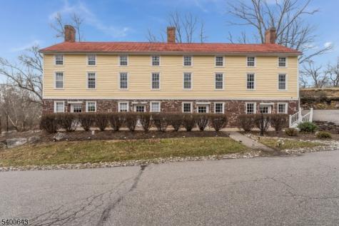 6 Darts Mill Road Readington NJ 08822