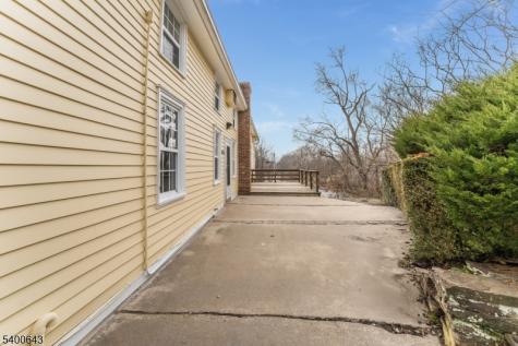 6 Darts Mill Road Readington NJ 08822
