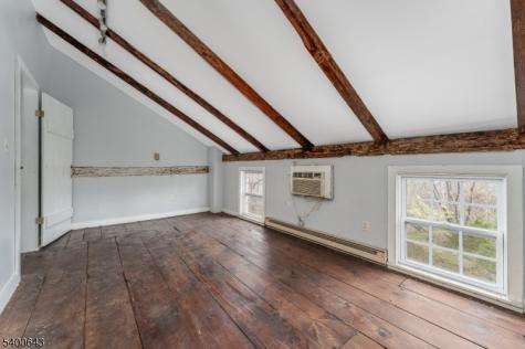 6 Darts Mill Road Readington NJ 08822