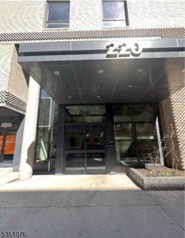 220 9TH Street Jersey City NJ 07302