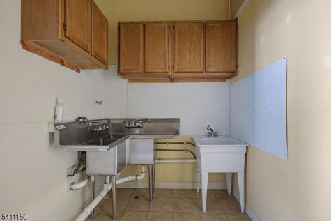 2127 Route 31 Glen Gardner NJ 08826