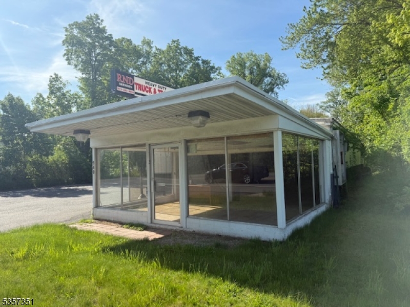 940 ROUTE46KEN Roxbury NJ 07847