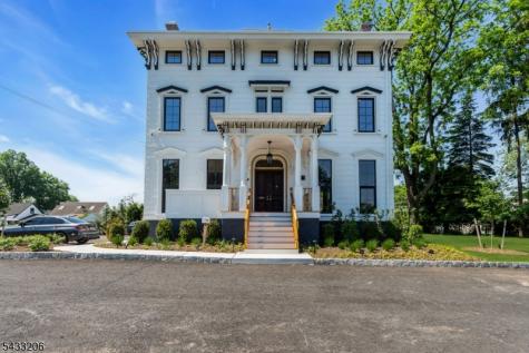 49 E Passaic Street Rochelle Park NJ 07662