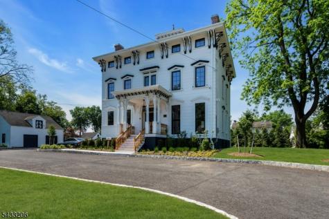 49 E Passaic Street Rochelle Park NJ 07662