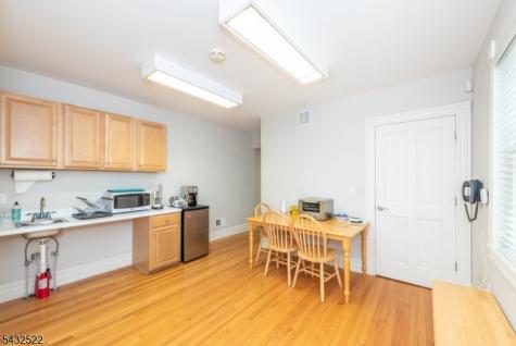 772 Union Boulevard Totowa NJ 07512
