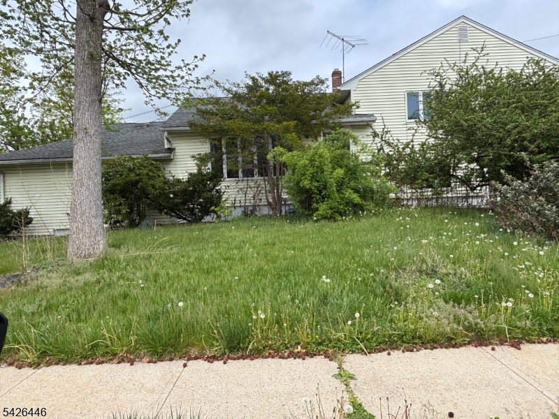6 Grand Street Clark NJ 07066