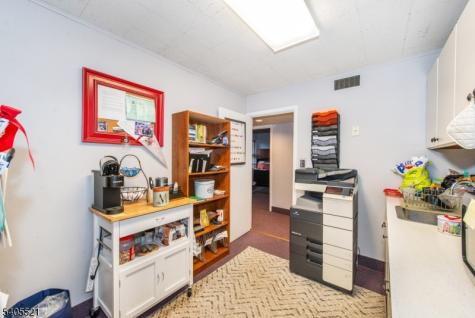 17 Kiel Avenue Kinnelon NJ 07405