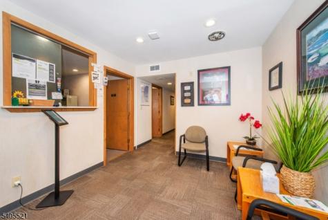 17 Kiel Avenue Kinnelon NJ 07405
