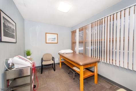 17 Kiel Avenue Kinnelon NJ 07405