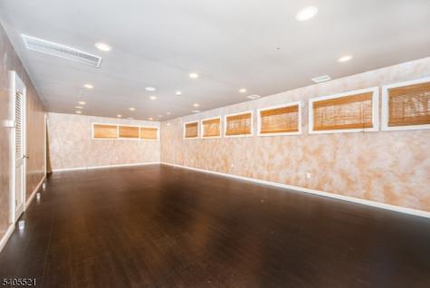 17 Kiel Avenue Kinnelon NJ 07405