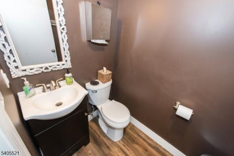 17 Kiel Avenue Kinnelon NJ 07405