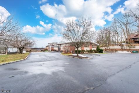 17 Kiel Avenue Kinnelon NJ 07405