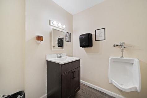 993 Broadway Bayonne NJ 07002
