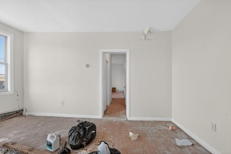 661 South 18th Street Newark NJ 07103