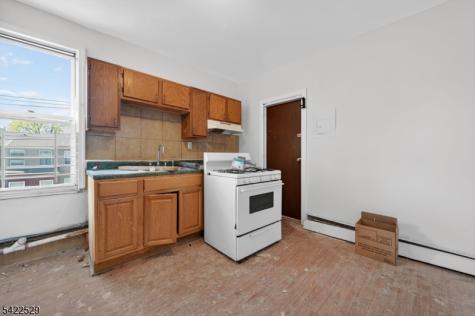 661 South 18th Street Newark NJ 07103