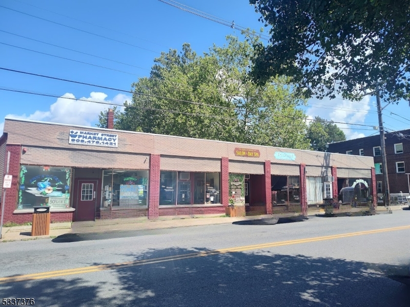 2 Market Street Belvidere NJ 07823