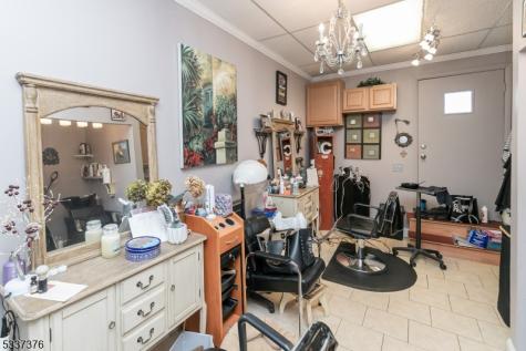 2 Market Street Belvidere NJ 07823