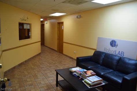 1553 RT27 Franklin NJ 08873