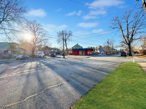 627 Third Street Belvidere NJ 07823
