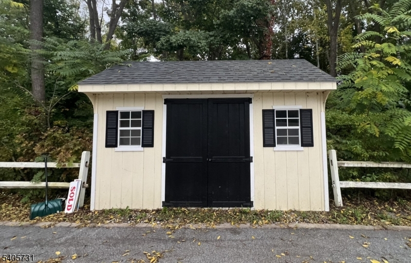 542 County Route 515 Vernon NJ 07462