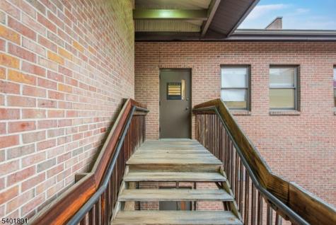 59 E Mill Road Washington NJ 07853
