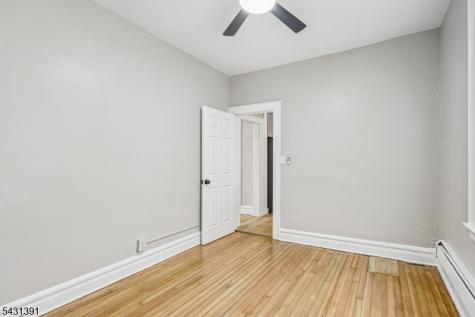 301 E 9th Avenue Roselle NJ 07203