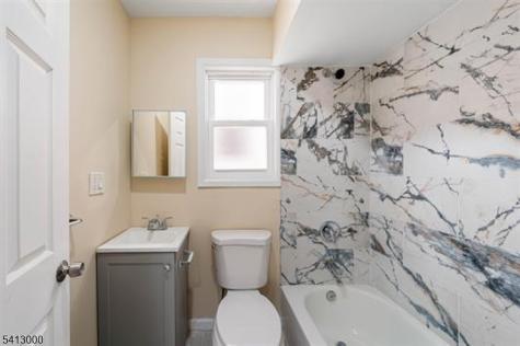 378 Avenue C Bayonne NJ 07002
