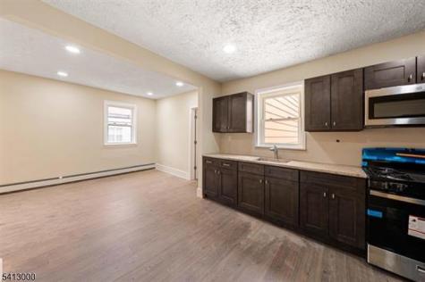 378 Avenue C Bayonne NJ 07002