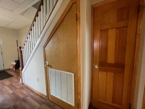 332 Lafayette Street Newark NJ 07105
