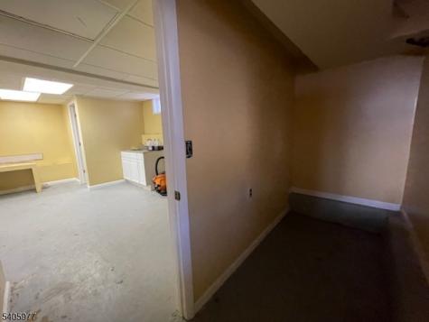 332 Lafayette Street Newark NJ 07105