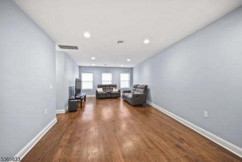 19 Franklin Street Bloomfield NJ 07003