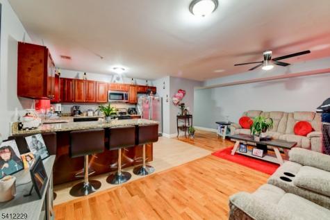 219 Summer Avenue Newark NJ 07104
