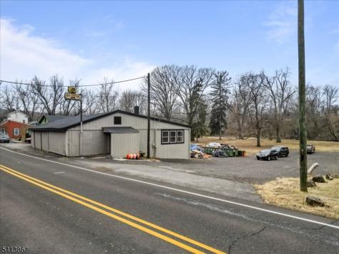 23 Musconetcong River Road Hampton NJ 08827