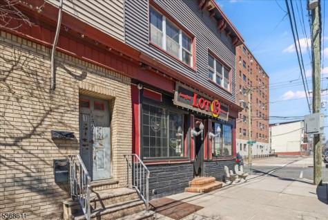 167 Avenue E Bayonne NJ 07002