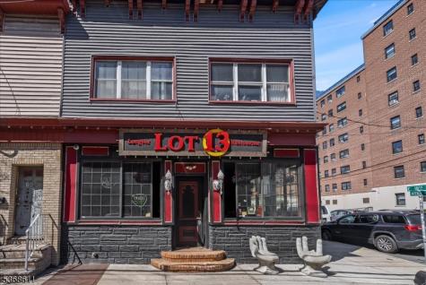 167 Avenue E Bayonne NJ 07002