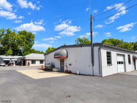 633 Water Street Belvidere NJ 07823