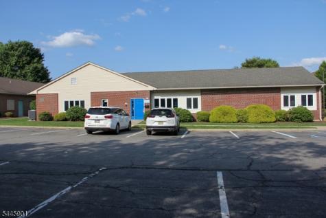 700 Coventry Drive Lopatcong NJ 08865