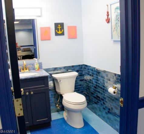 700 Coventry Drive Lopatcong NJ 08865