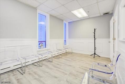 992 Clifton Avenue Clifton NJ 07013