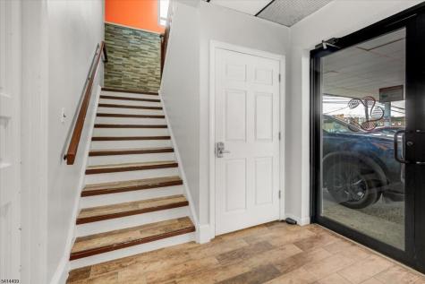 992 Clifton Avenue Clifton NJ 07013
