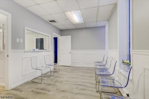 992 Clifton Avenue Clifton NJ 07013