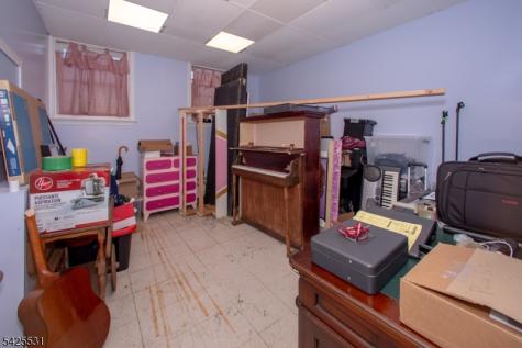 11 Kennedy Avenue Ogdensburg NJ 07439