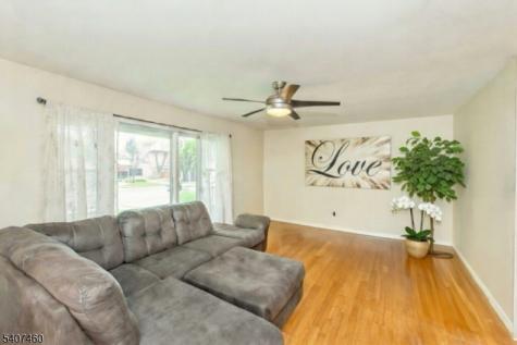 84 Locust Avenue Wallington NJ 07057