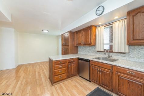 84 Locust Avenue Wallington NJ 07057