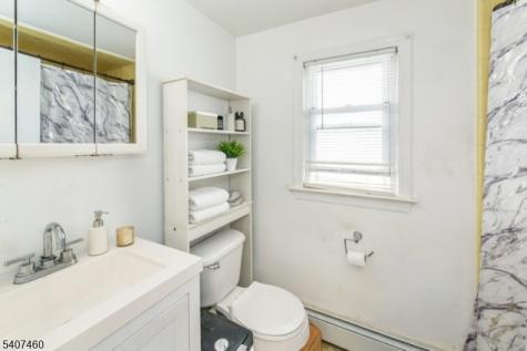84 Locust Avenue Wallington NJ 07057