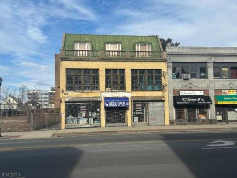 622 Central Avenue East Orange NJ 07018