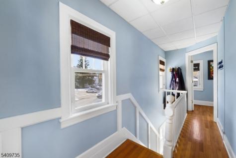 35 Leigh Street Clinton NJ 08809