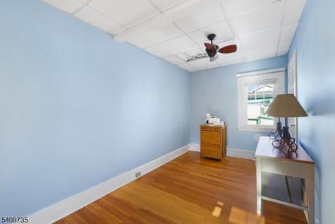 35 Leigh Street Clinton NJ 08809